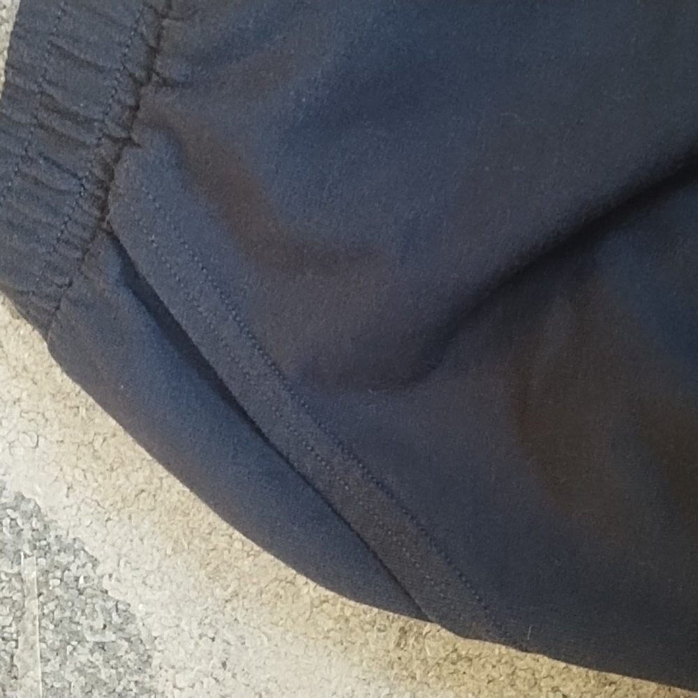 Universal Thread Shorts - Picture 3 of 3